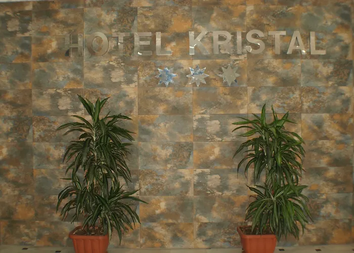 Отель Kristal 3*